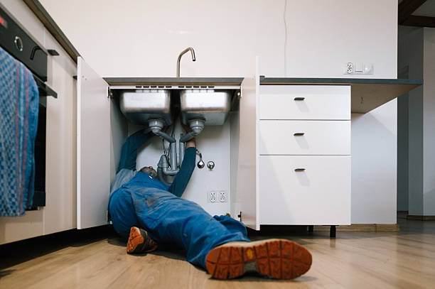 Professional Drain Cleaning technician working in Petersburg, OH